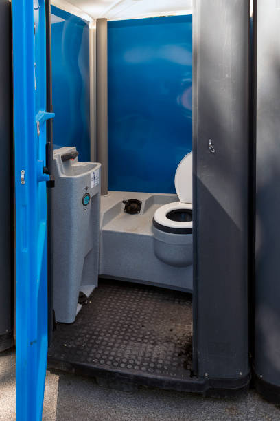 Best Porta potty rental near me  in Bradley, IL